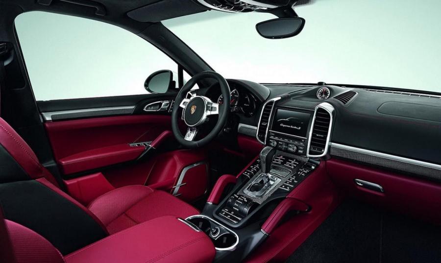  Porsche Cayenne Turbo S 2012 года  (фото 11 из 28)